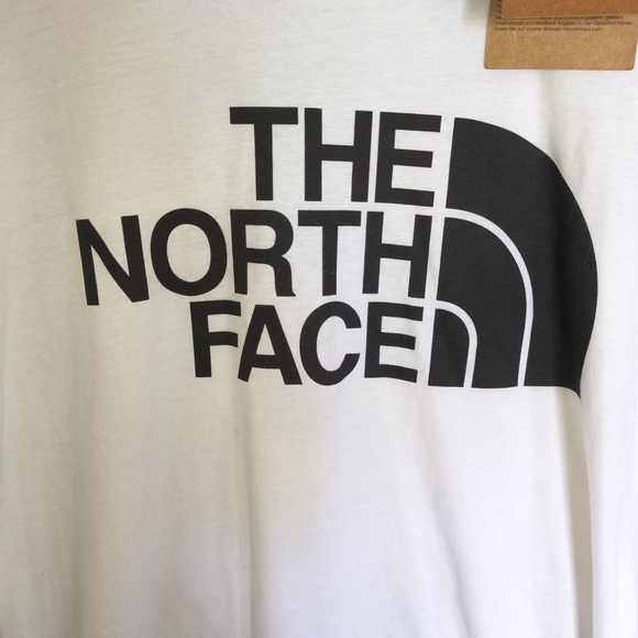 The North Face Men's White Long Sleeve Shirt - Picture 2 of 5